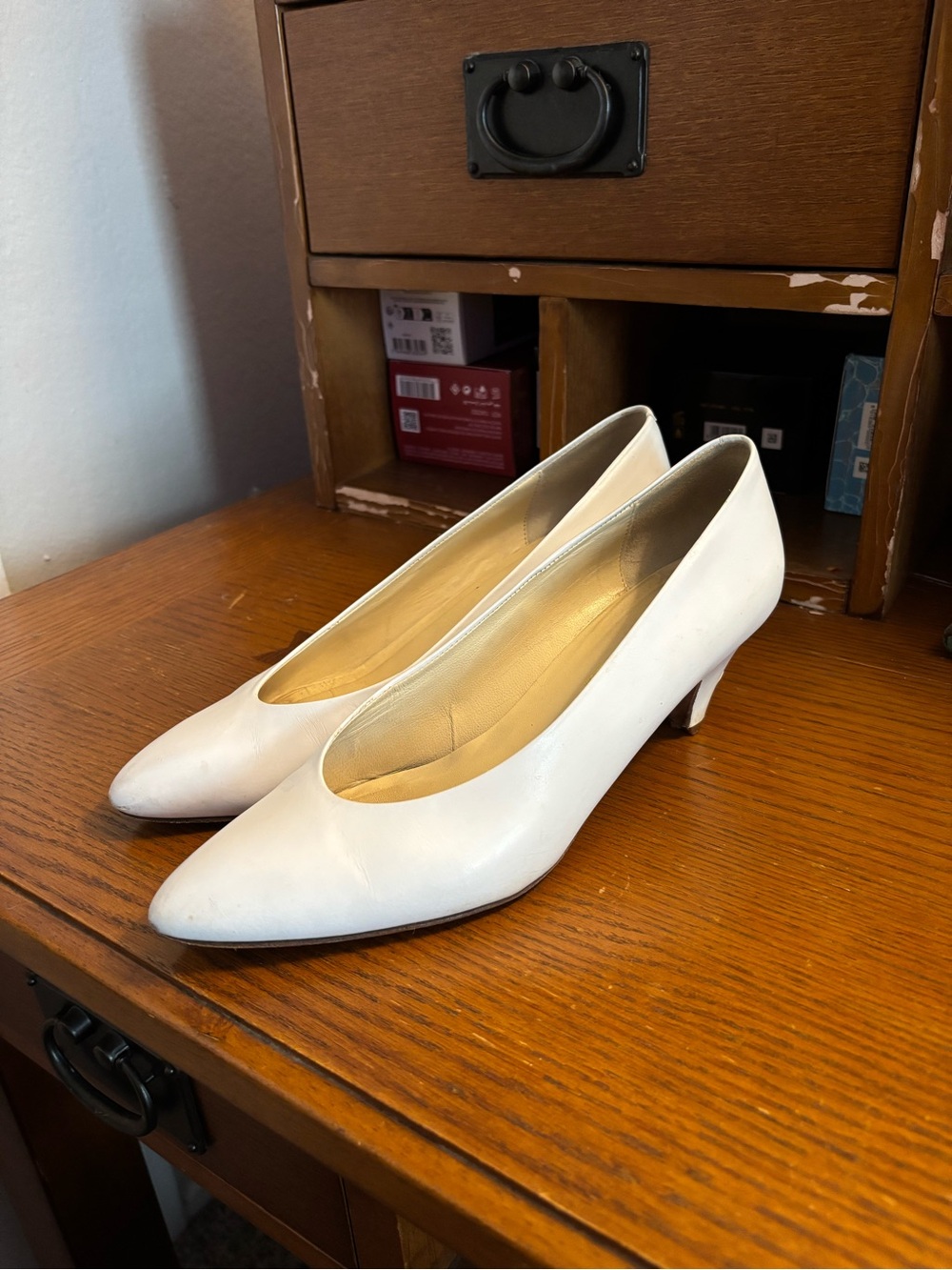 VTG White Classic Evan-Picone Women’s Almond Pointed Heels/Pumps Size:9N